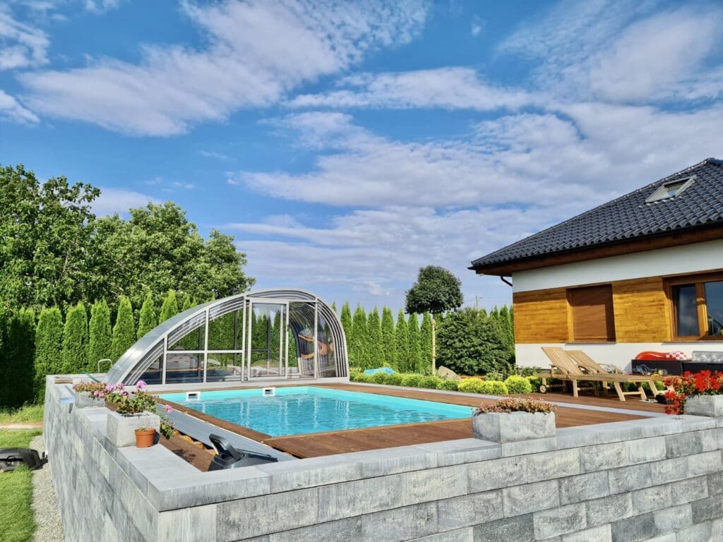 panorama pool enclosure