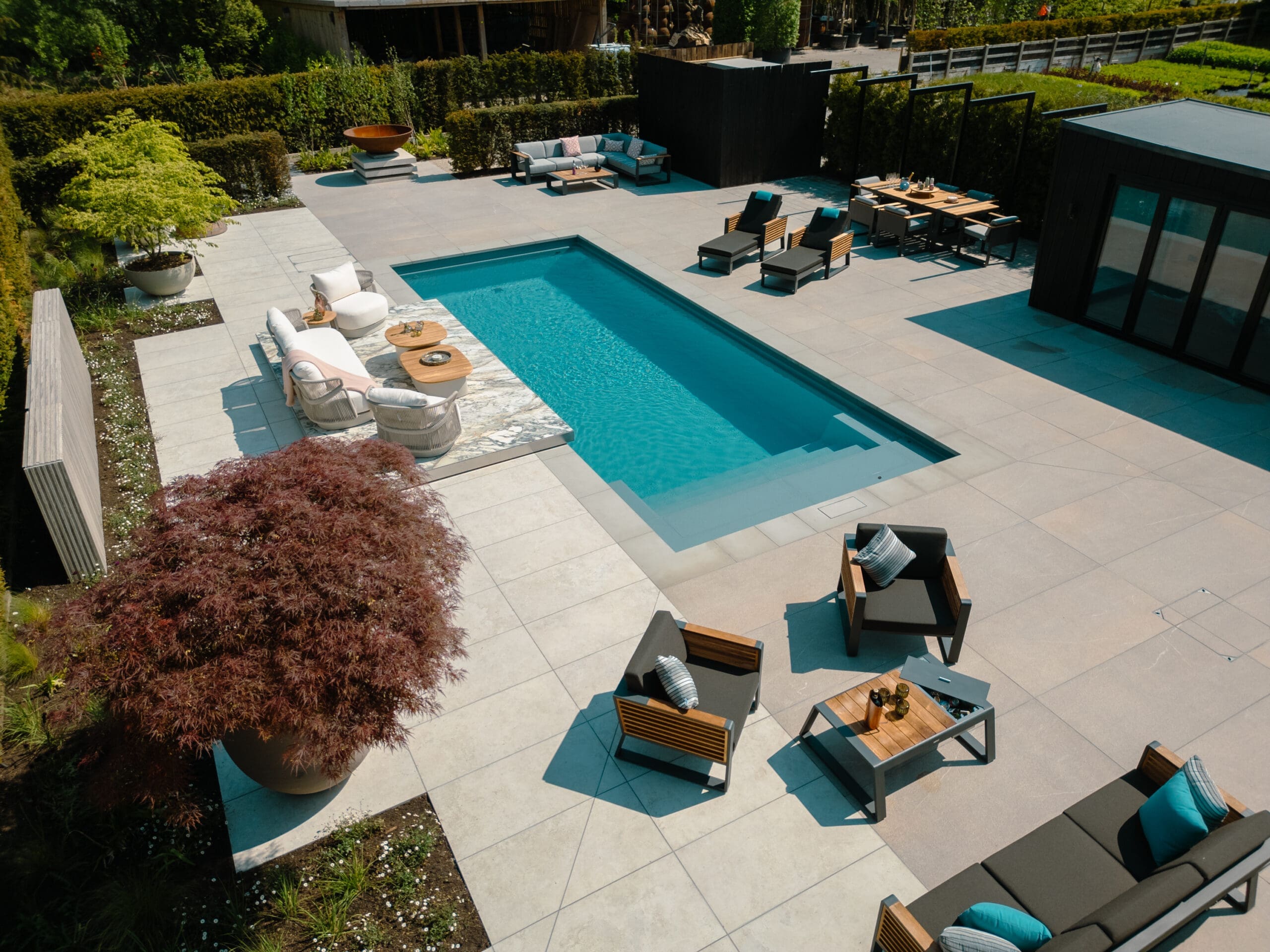 linear mosaic pool