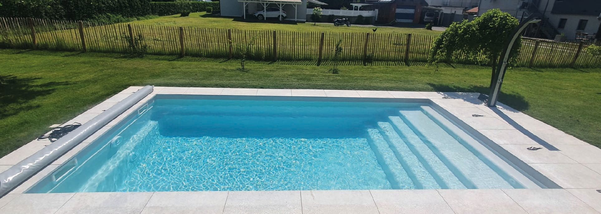 Orlando fibreglass swimming pool installed in a contemporary garden