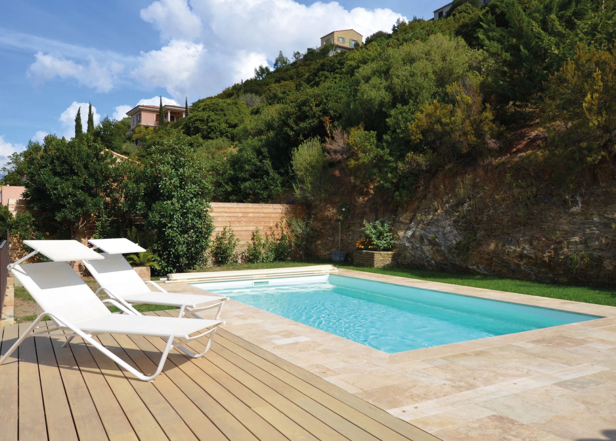 Relaxation fibreglass swimming pool with open swimming area