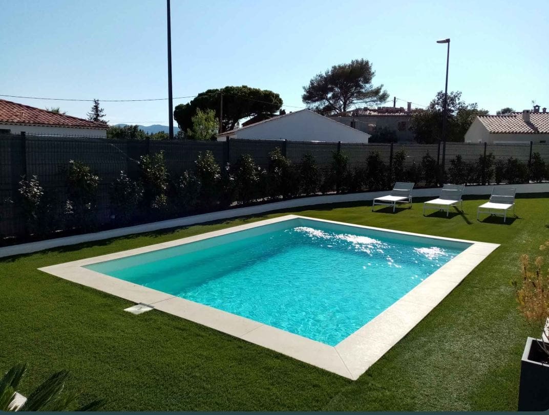 Compact Provence mini fibreglass swimming pool