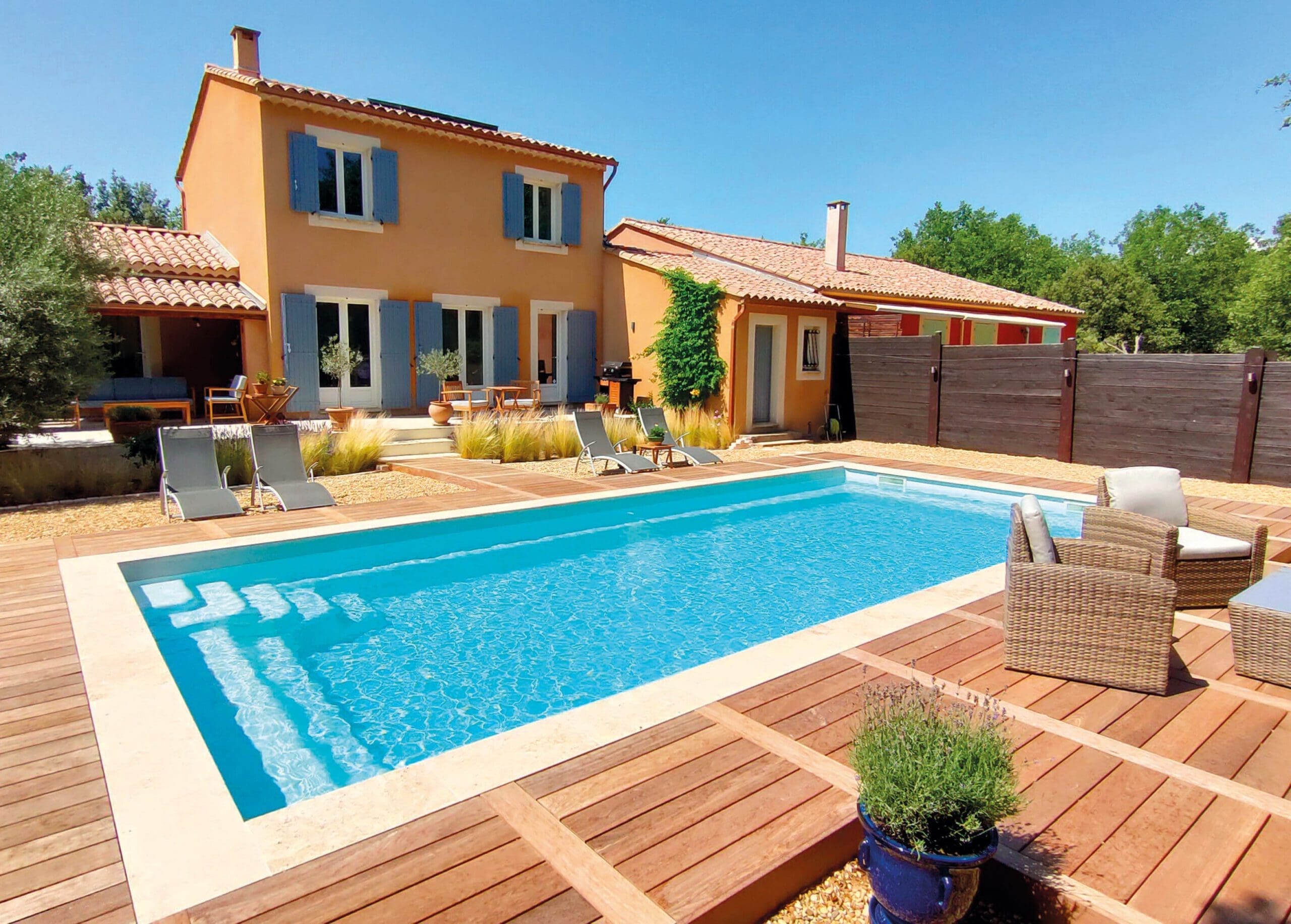 Plaisance Media Beach creating a premium garden retreat