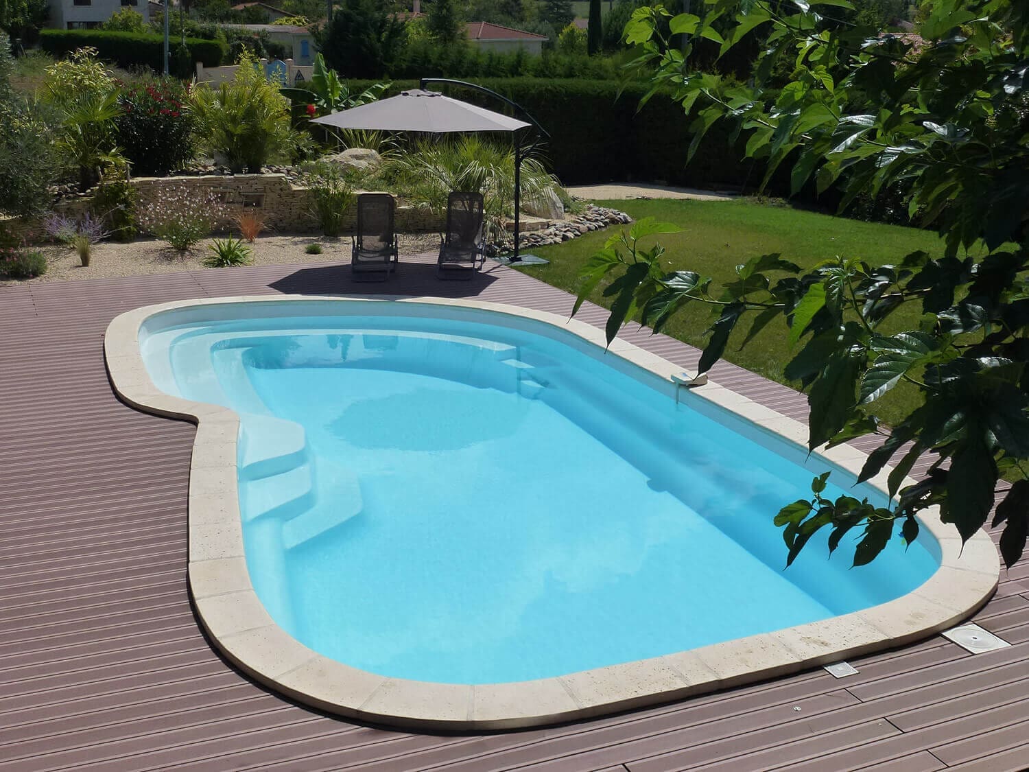 Monaco swimming pool video
