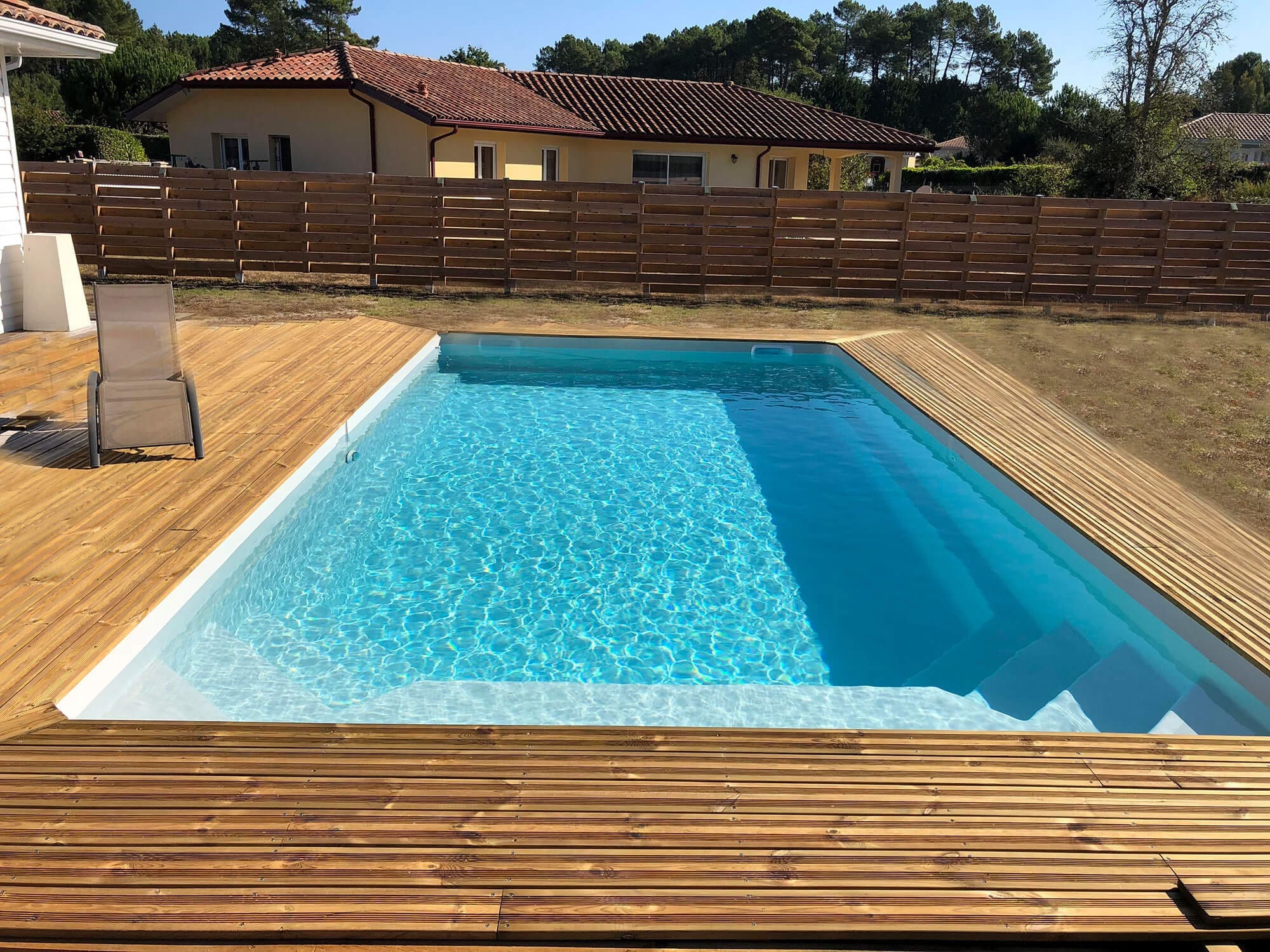 Monaco swimming pool video